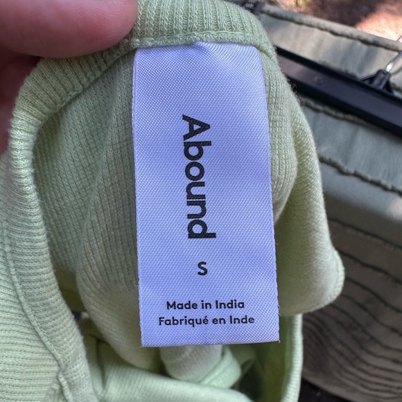 ABOUND Organic Green Keyhole Sleeveless Tank Size Small - Picture 2 of 6